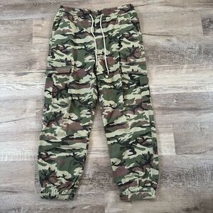 Camo cargo jogger camouflage pants fits men’s M